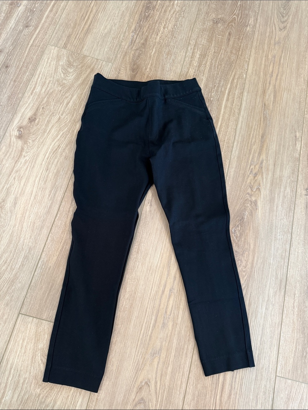 SPANX Black Cropped Ponte Ankle Pants with back leg slits